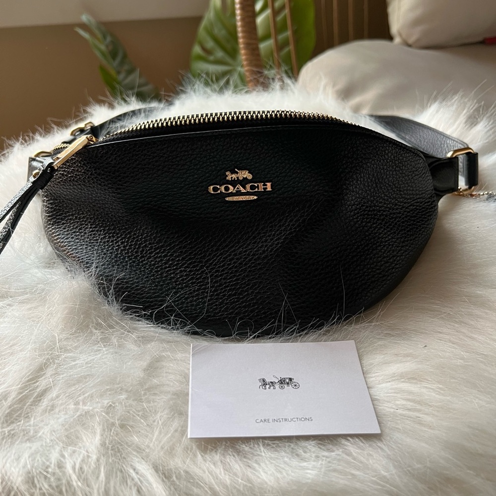 Black leather Coach belt bag